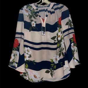 Valerie Stevens Floral Blouse With Bell Sleeves - Size Small